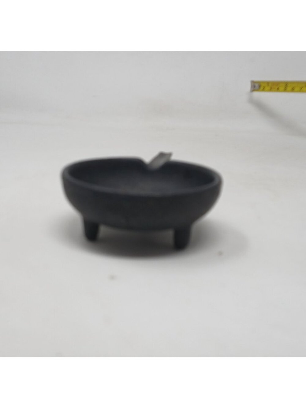 Ashtray Cast Iron Miniature  3 Footed Spider Pot 4.75" Long W/Handle VTG #WS-3 - Picture 8 of 10